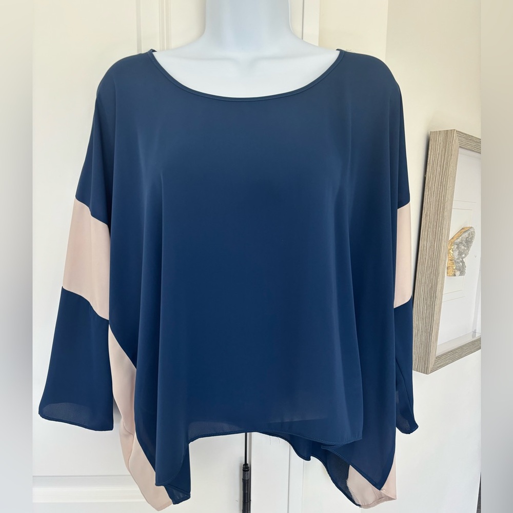 Amanda Uprichard size small navy blouse.
